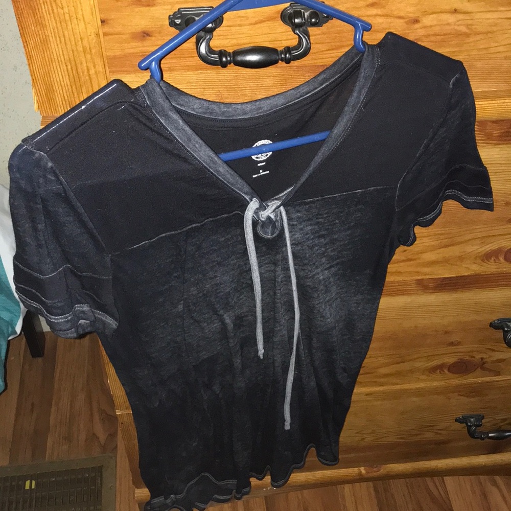 Black t-shirt